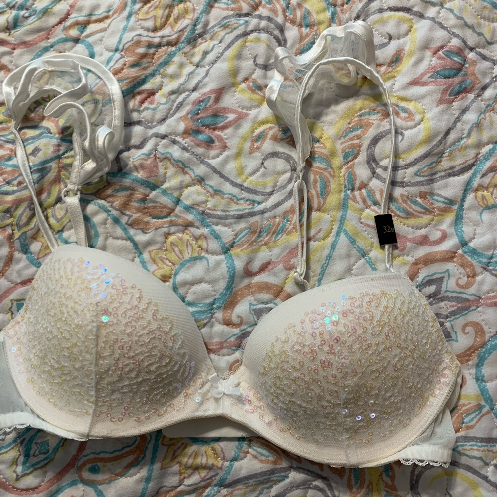 Victoria Secret bra